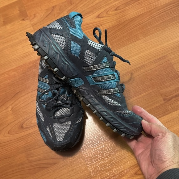 Adidas Blue and Gray Athletic Shoes 7.5 - Picture 3 of 4